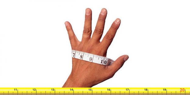 medición de tallas de guantes de portero